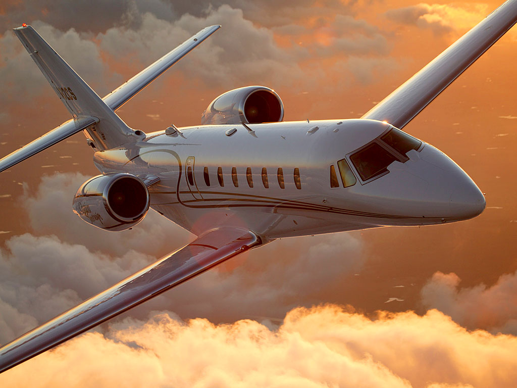 private charter planes 